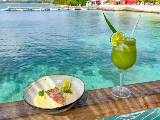 Hôtel Restaurant La Dunette** Sainte-Anne Martinique