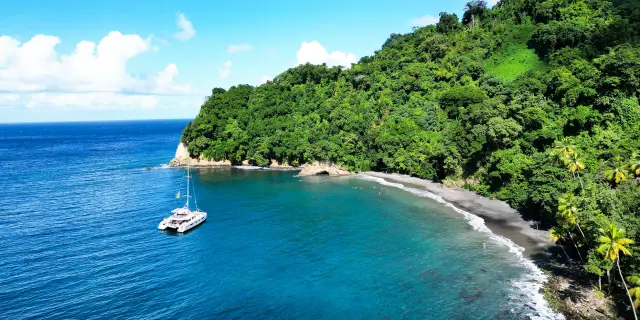 Catamaran Captain Toch Plage de l'anse Couleuvre Carbet Martinique